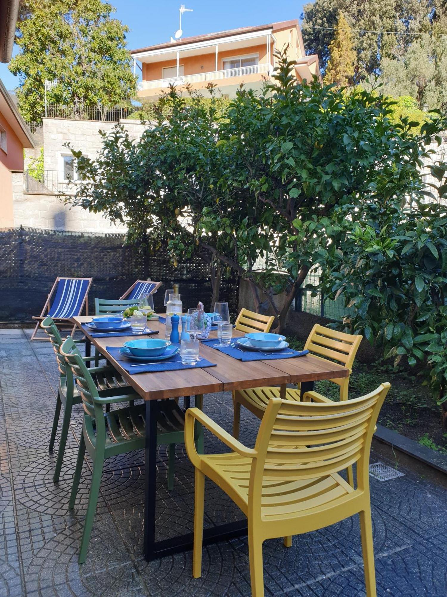 Marty&Olly Luxury Garden Apt Монтеросо ал Маре Екстериор снимка